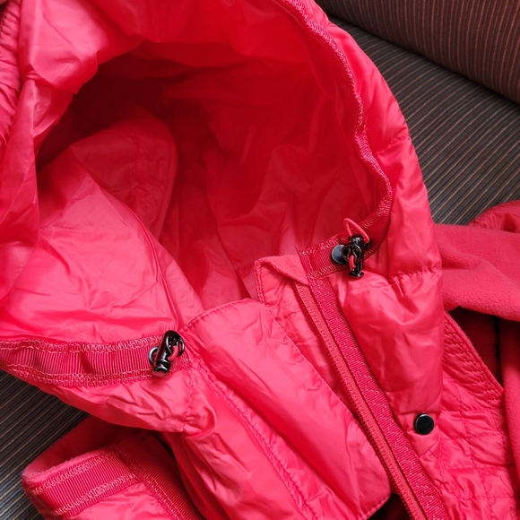 Lululemon Run Bundle Up Red Jacket - Picture 11 of 16